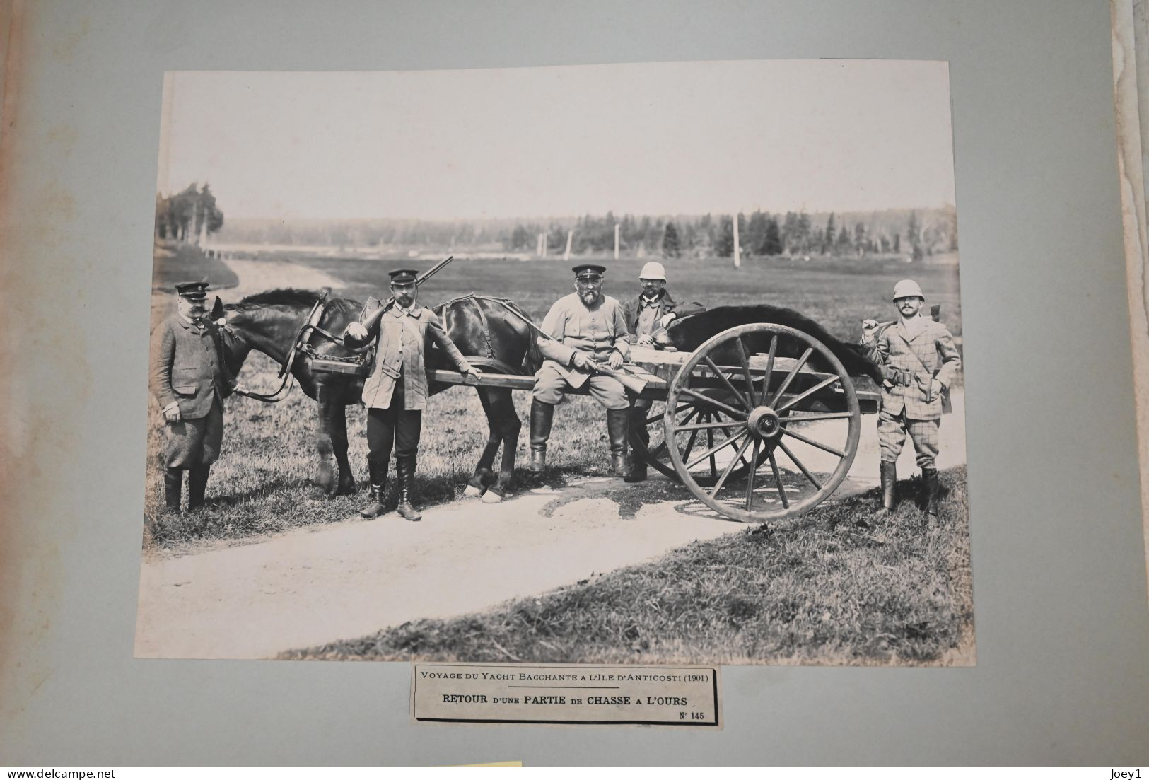 Anticosti ,l'Album photo qui raconte l histoire de l'ile d ' Anticosti après l achat de l ile par Henri Menier en 1895