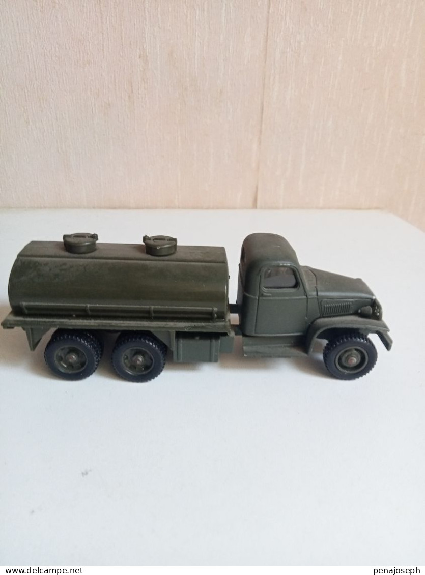 Camion GMC Solido 1/50, Citerne - Antikspielzeug