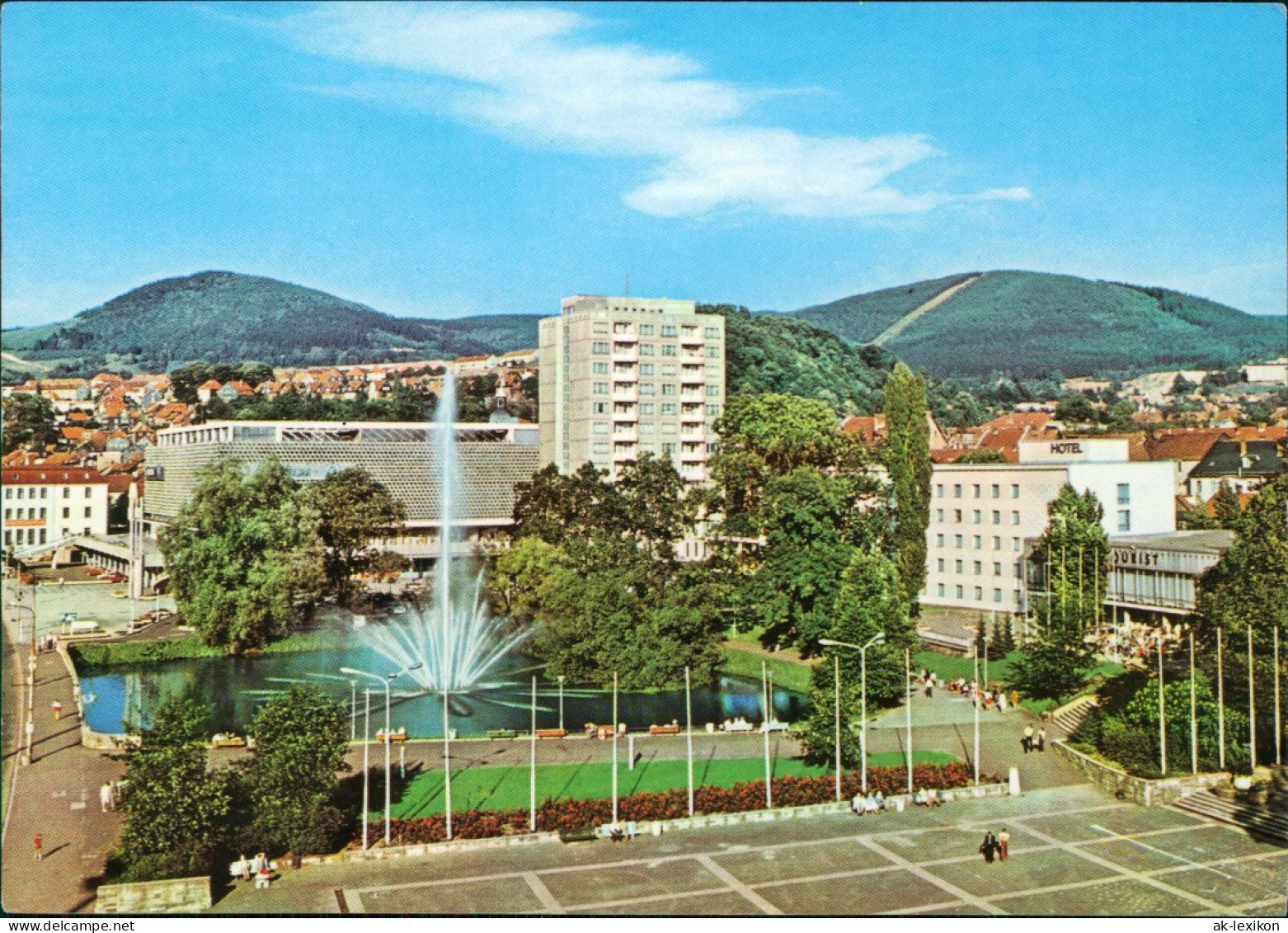 Suhl  Warenhaus CENTRUM, Wohnhochhaus Und Interhotel Thüringen-Tourist   1976 - Suhl