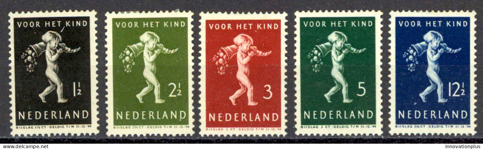 Netherlands Sc# B118-B122 MH 1939 Destitute Children - Unused Stamps