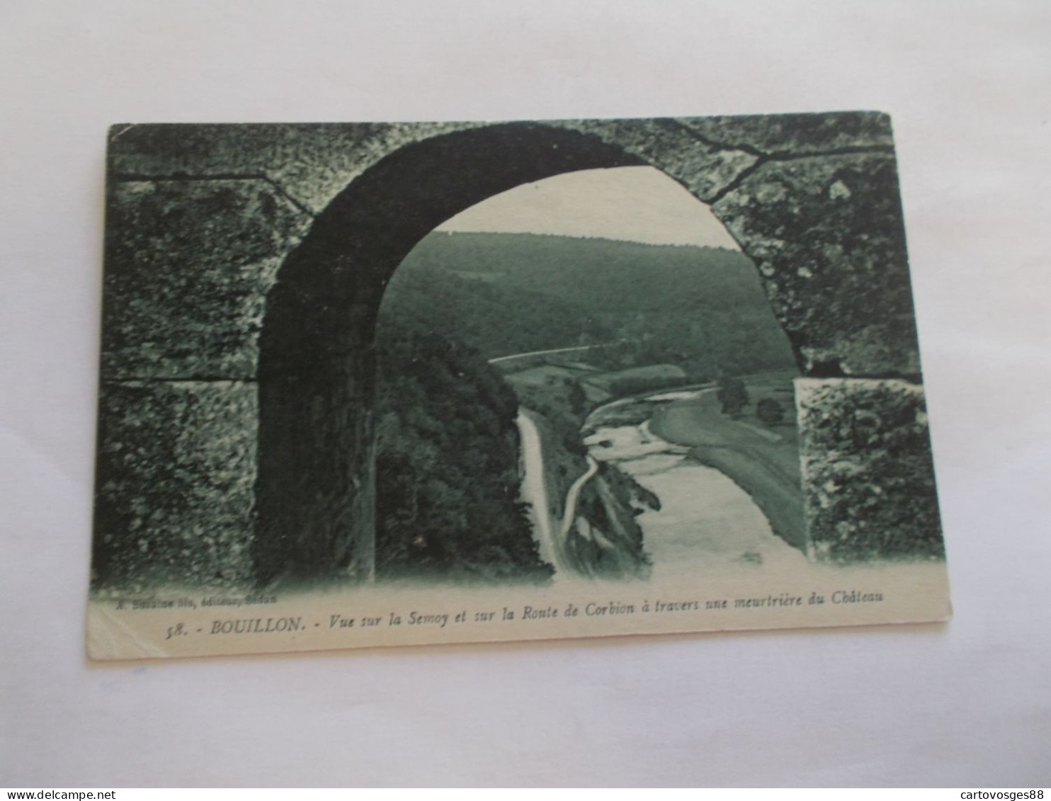 BOUILLON LUXEMBOURG ( BELGIQUE ) VUE SUR LA SEMOY ET SUR LA ROUTE DE CORBION A TRAVERS UNE MEUTRIERE DU CHATEAU - Bouillon