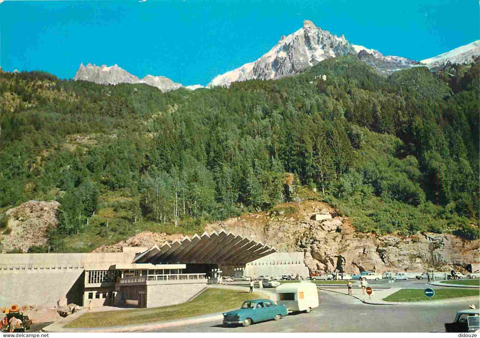 Automobiles - Chamonix - Pelerins - Entrée Du Tunnel Sous Le Mont Blanc El L'Aiguilles Du Midi - CPM - Voir Scans Recto- - Turismo