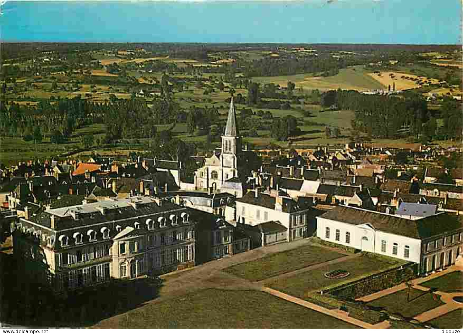 72 - Le Grand Lucé - Vue Générale Aérienne - Le Château - Carte Neuve - CPM - Voir Scans Recto-Verso - Le Grand Luce