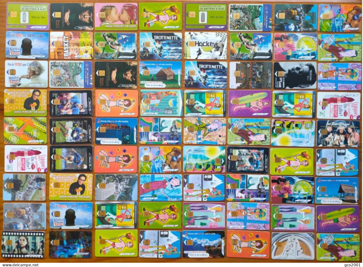 LOT / COLLECTION 72 TELECARTES PUBLIQUES FRANCE DIFERENTES DE 2001 - 2001