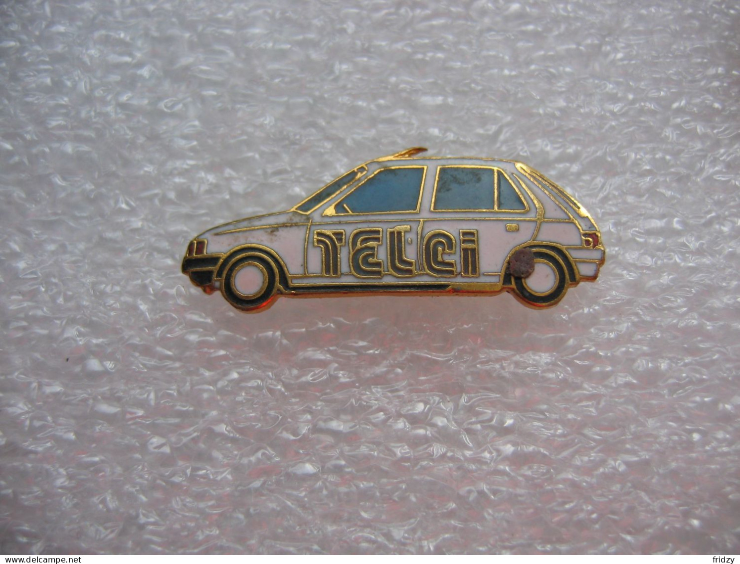 Pin's Peugeot 205 Blanche De Chez TELCI - Peugeot