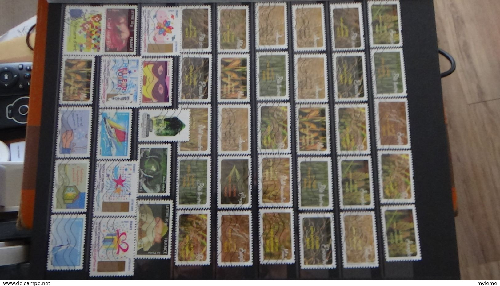 AZ104 Bel ensemble de timbres autoadhésifs oblitérés de France.  A saisir !!!