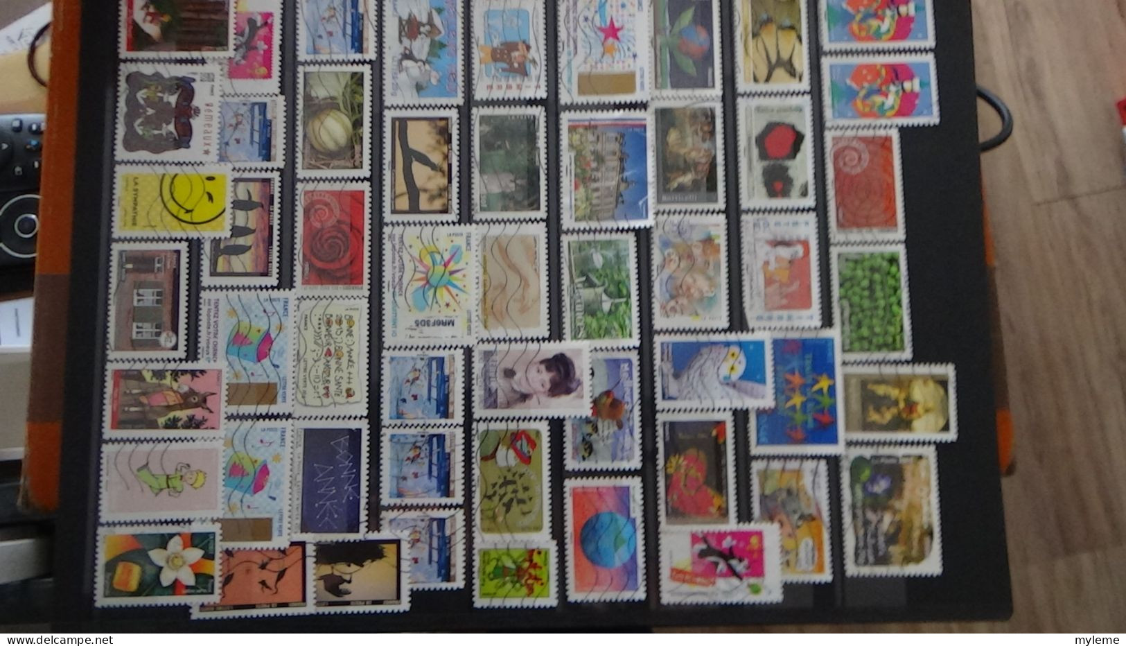 AZ104 Bel ensemble de timbres autoadhésifs oblitérés de France.  A saisir !!!