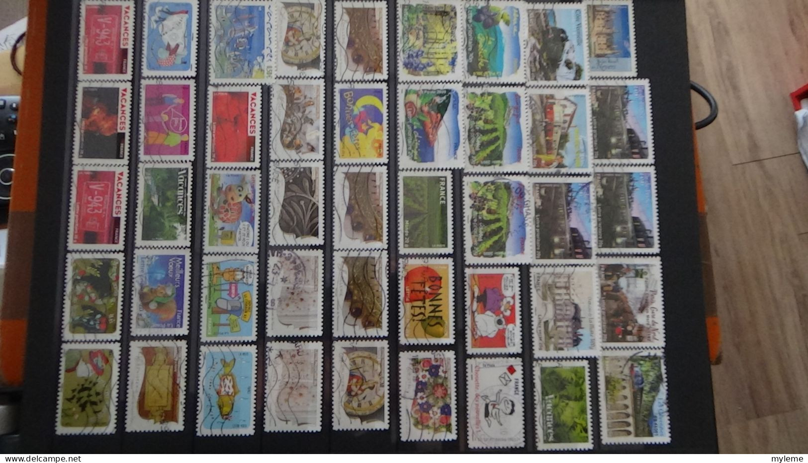 AZ104 Bel ensemble de timbres autoadhésifs oblitérés de France.  A saisir !!!