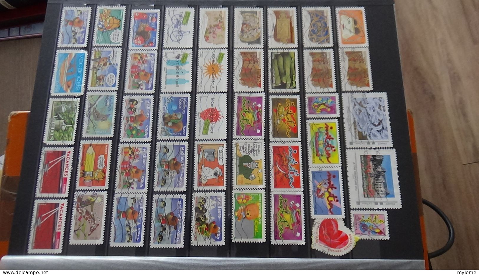 AZ104 Bel ensemble de timbres autoadhésifs oblitérés de France.  A saisir !!!