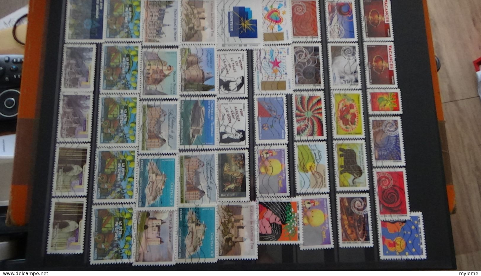 AZ104 Bel ensemble de timbres autoadhésifs oblitérés de France.  A saisir !!!