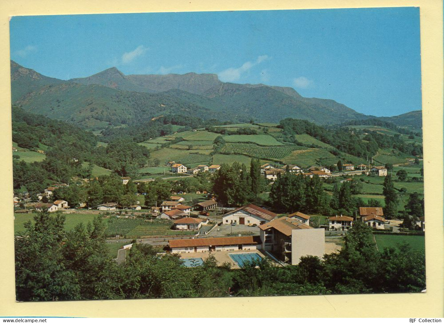 64. SAINT-ETIENNE De BAIGORRY – Sa Chaîne De Montagnes (voir Scan Recto/verso) - Saint Etienne De Baigorry