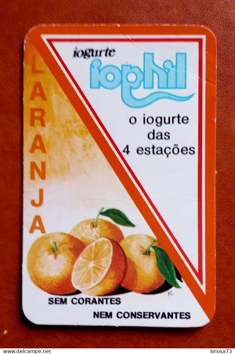 Petit Calendrier De Poche Yaourt Iophil.  Portugal - Klein Formaat: 1981-90