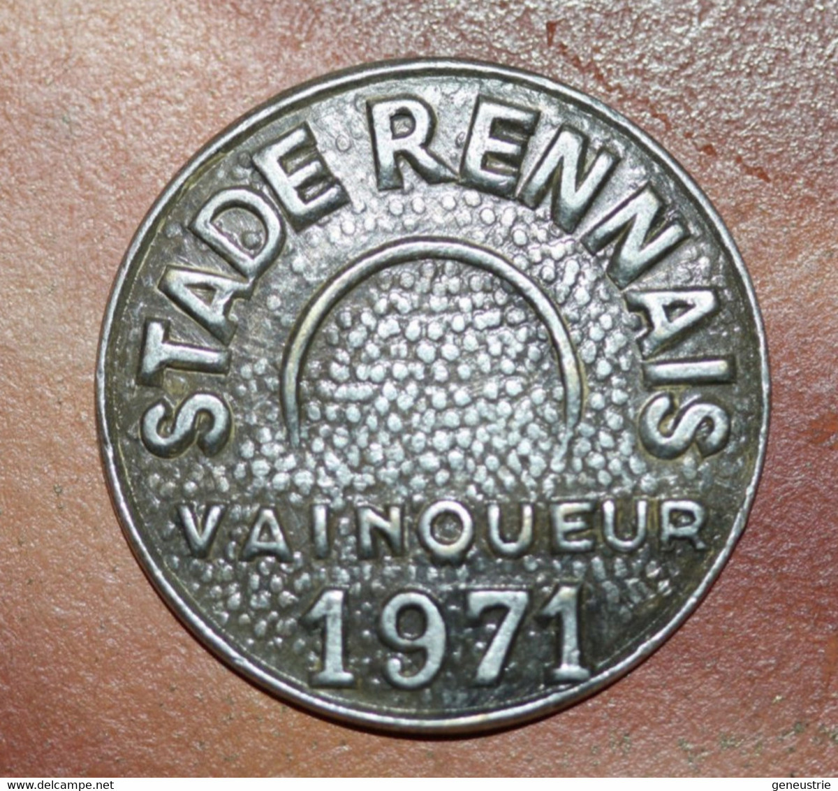 Rare Jeton Sportif Bractéate "Stade Rennais / Vainqueur 1971" Football Rennes Ille-et-Vilaine - Bretagne - Monétaires / De Nécessité
