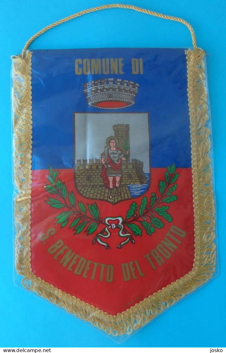 COMUNE DI SAN BENEDETTO DEL TRONTO Italy Vintage Pennant VERY LARGE SIZE IN ORIGINAL PACKGAGING Italia Gagliardetto Flag - Sonstige & Ohne Zuordnung