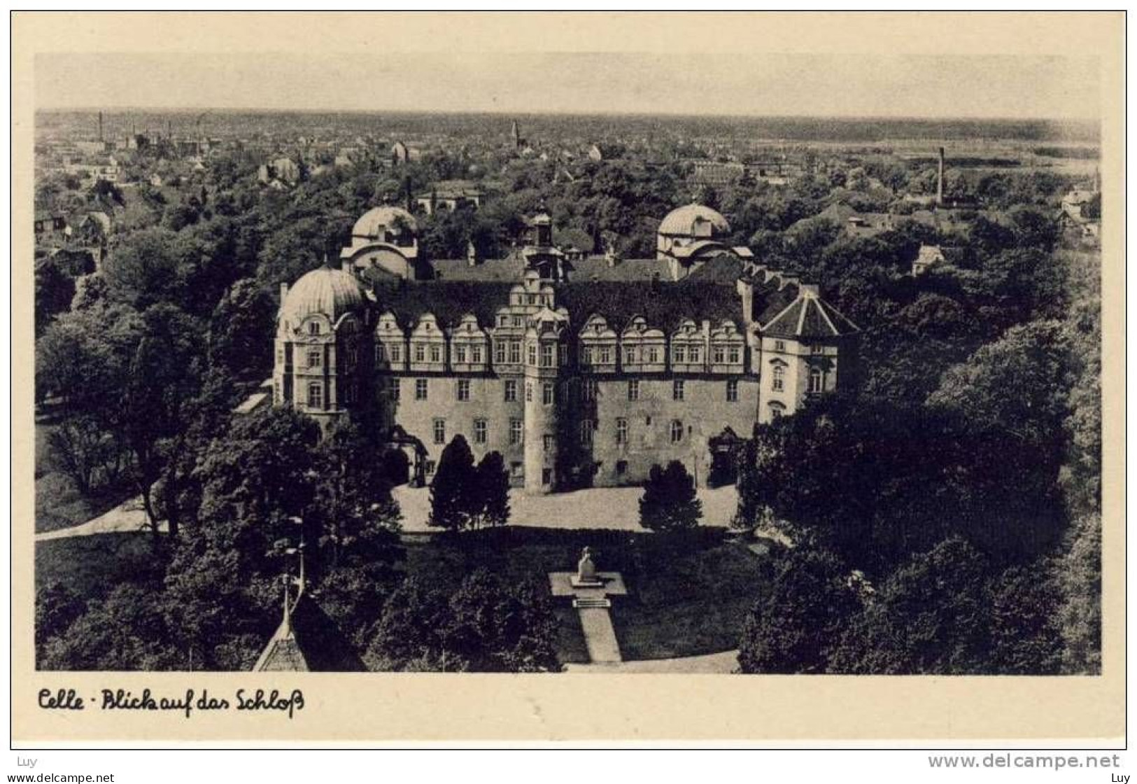 CELLE - Blick Auf Das Schloss,  Foto AK - Celle