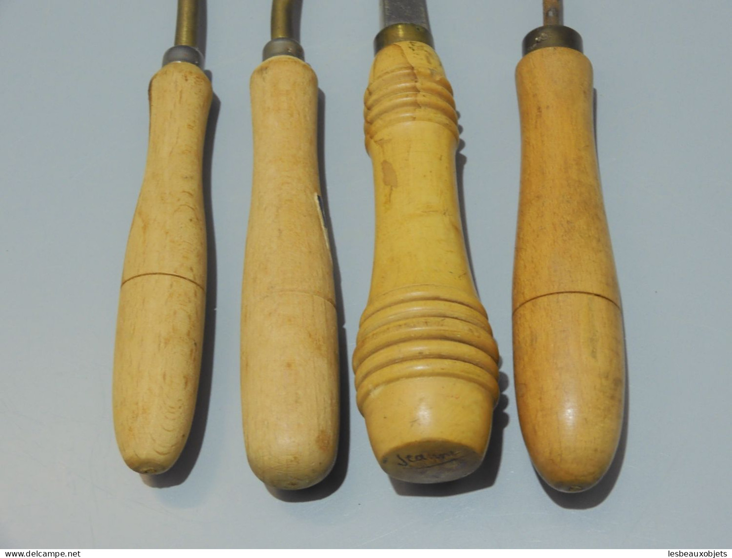 -4 ROULETTES Manches BOIS OUTIL De COUTURIERE TRAVAIL Du CUIR PATRON      E - Ancient Tools