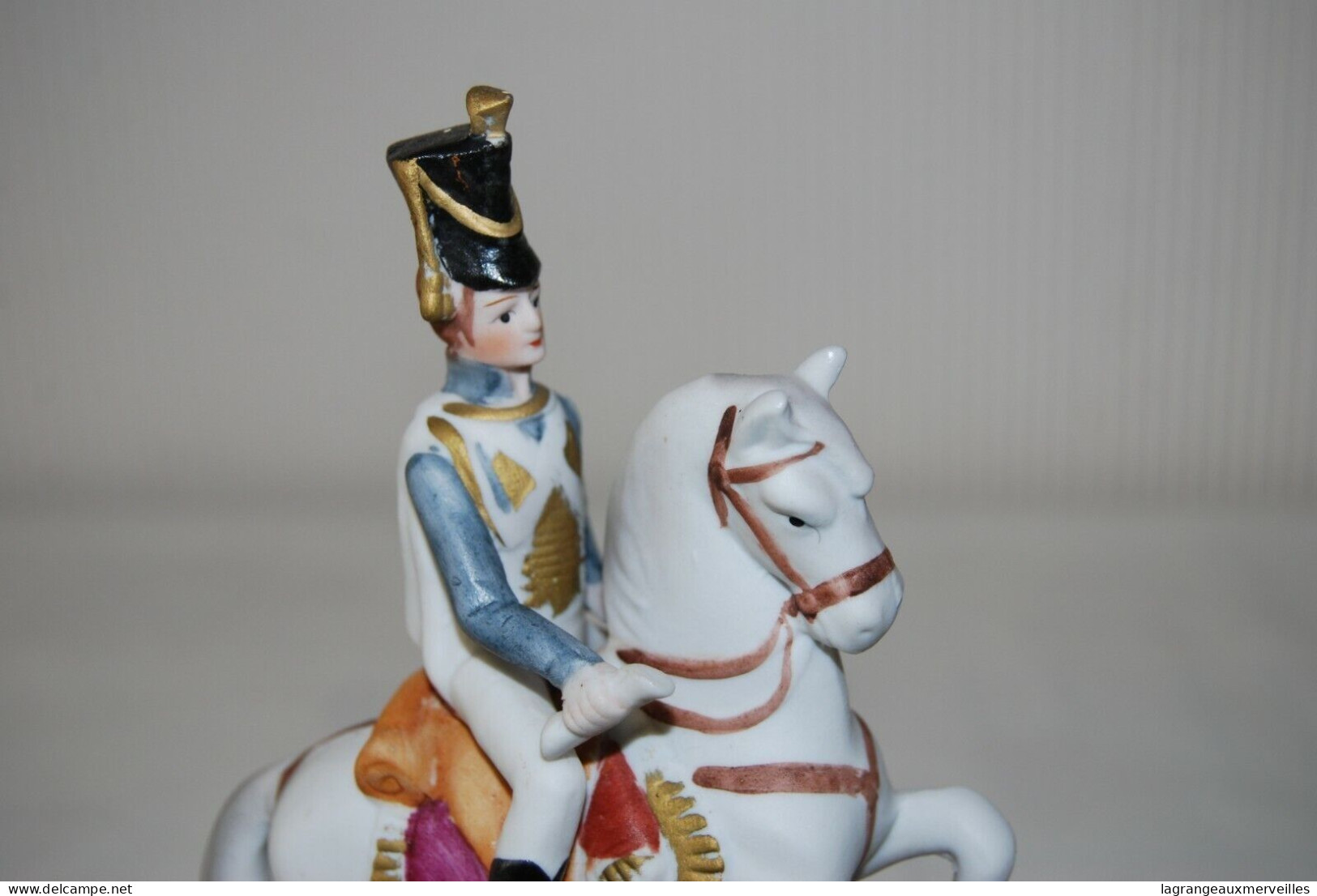 C206 Ancienne Sculpture - Napoléon Sur Son Cheval - Biscuit - Plâtre