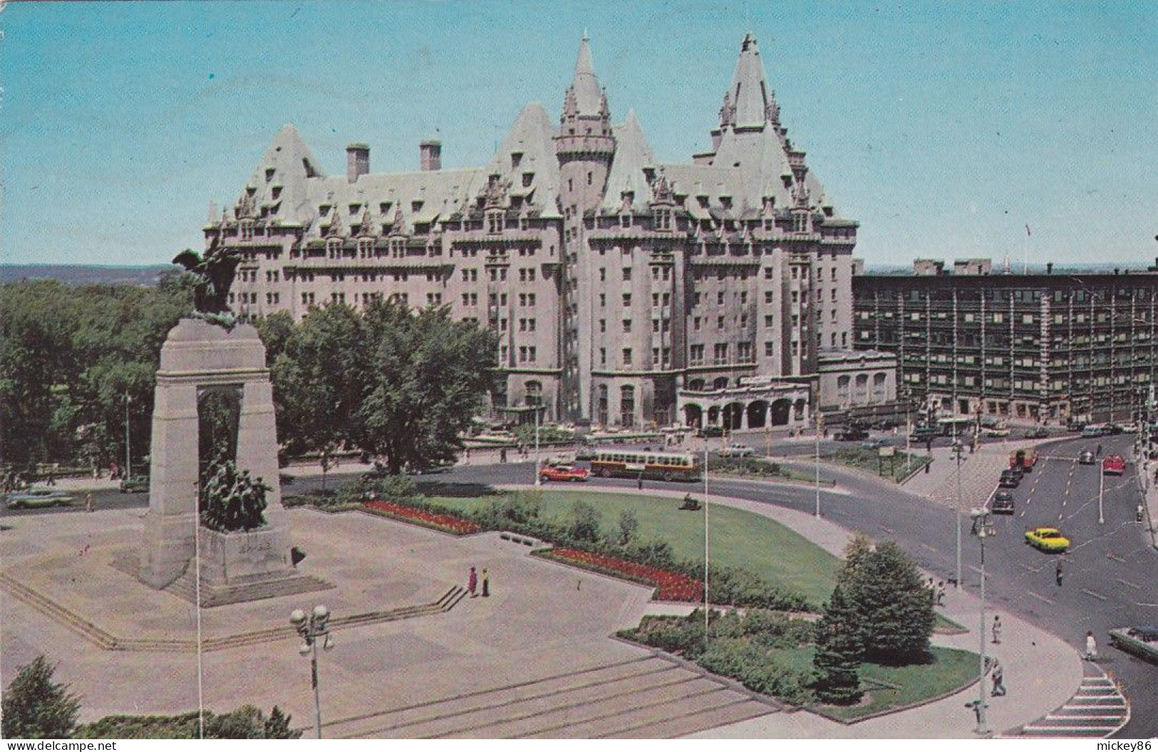 Canada--Ont--OTTAWA --1967--Chateau Laurier, Square And National War Memorial (monument ) ...... Timbre...... Cachet - Ottawa