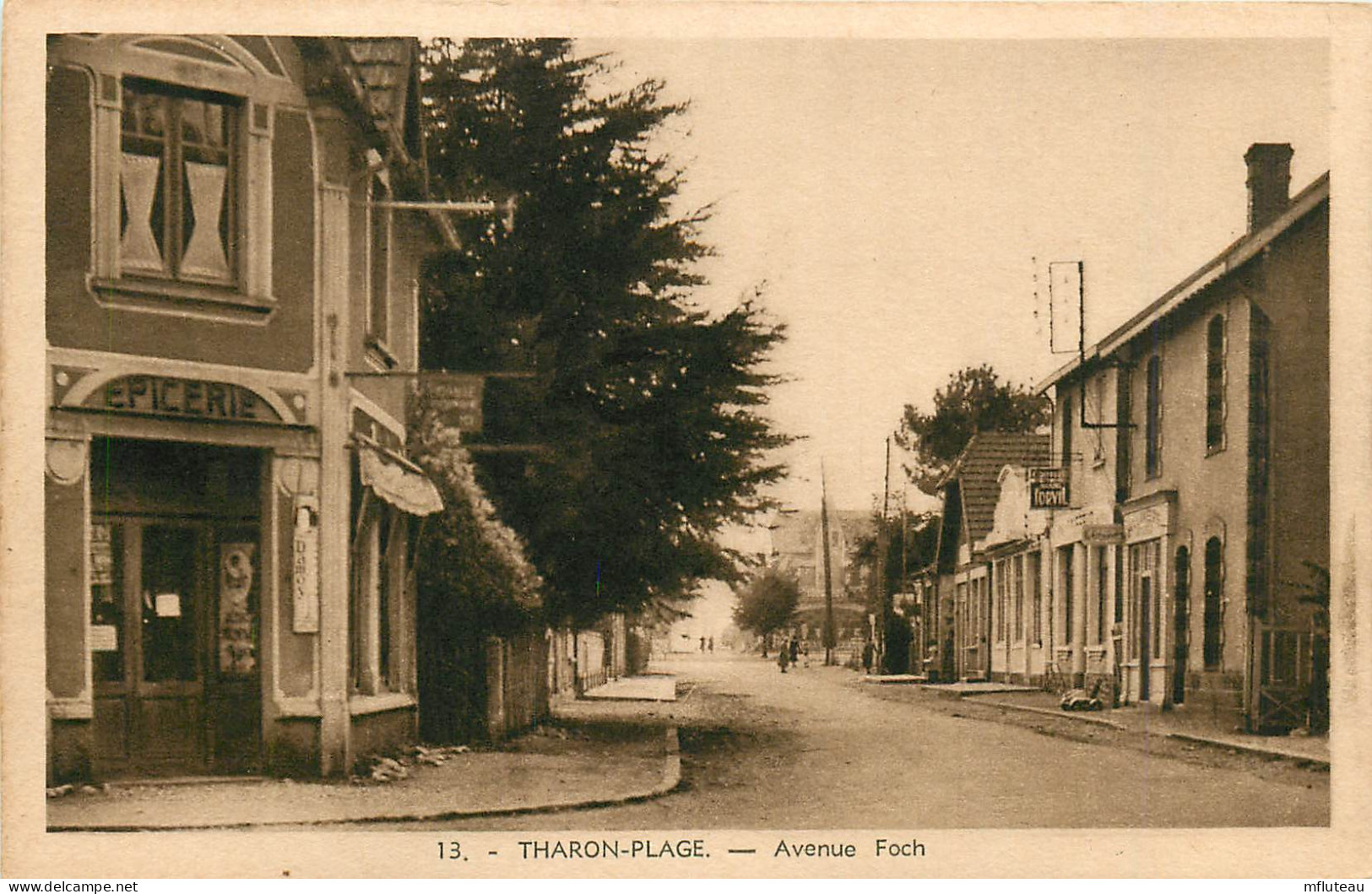 44* THARON PLAGE  Av Foch       RL24,0504 - Tharon-Plage