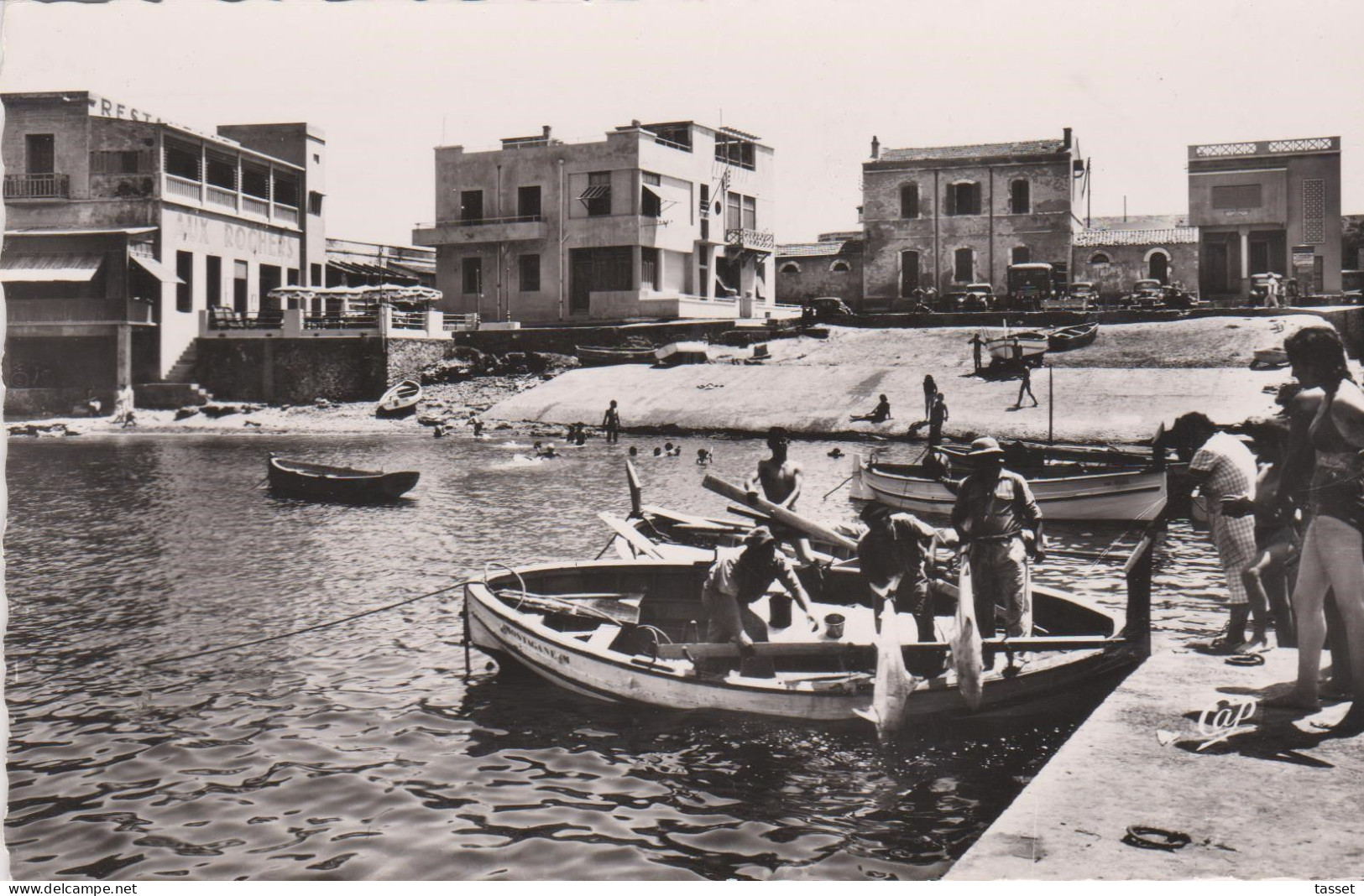 Algérie  - Mostaganem   : La Salamandre  Plage , Hôtel  , Port De Pêche . - Mostaganem