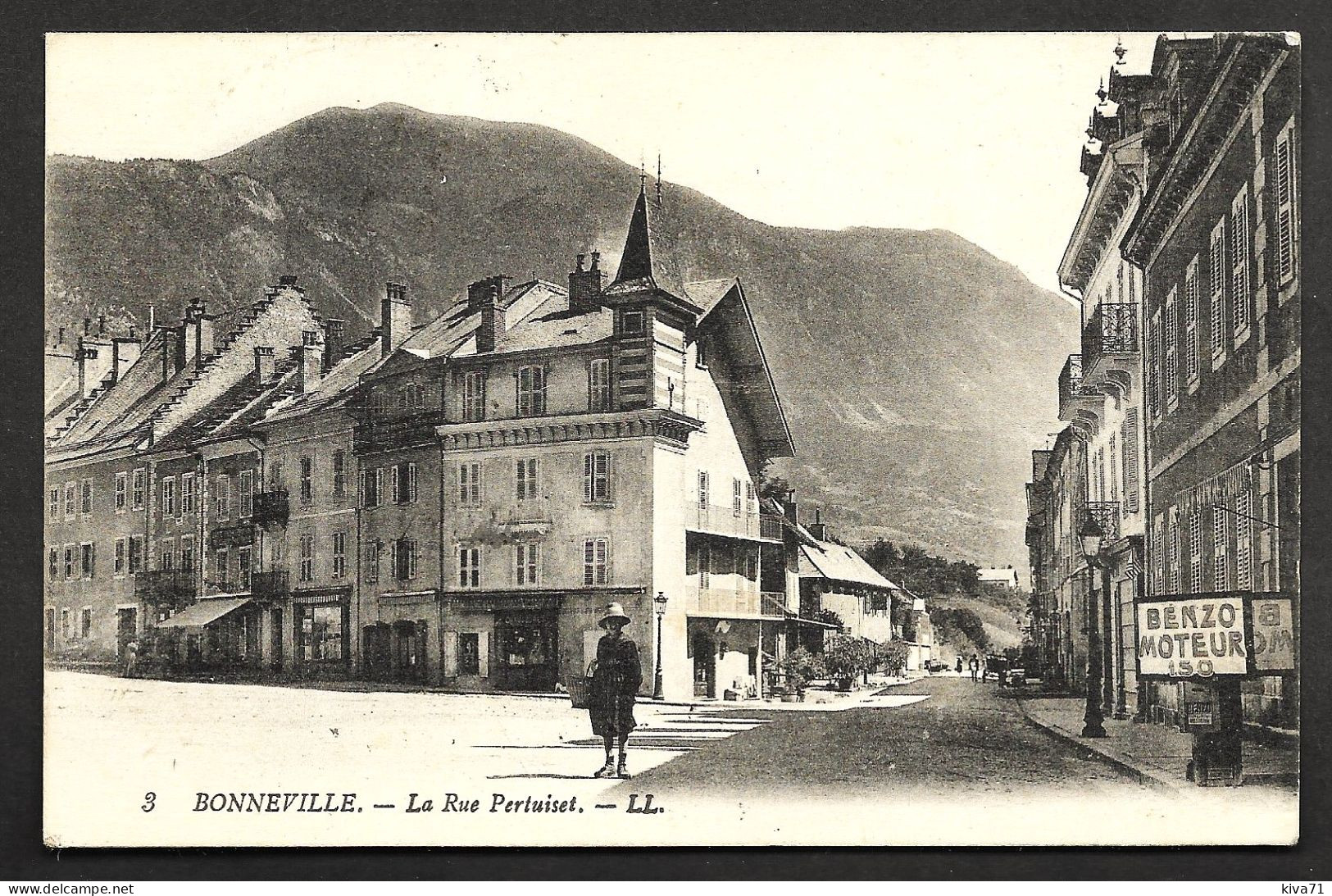 ANNECY " Rue Pertuiset  "    1905       Animée - Bonneville