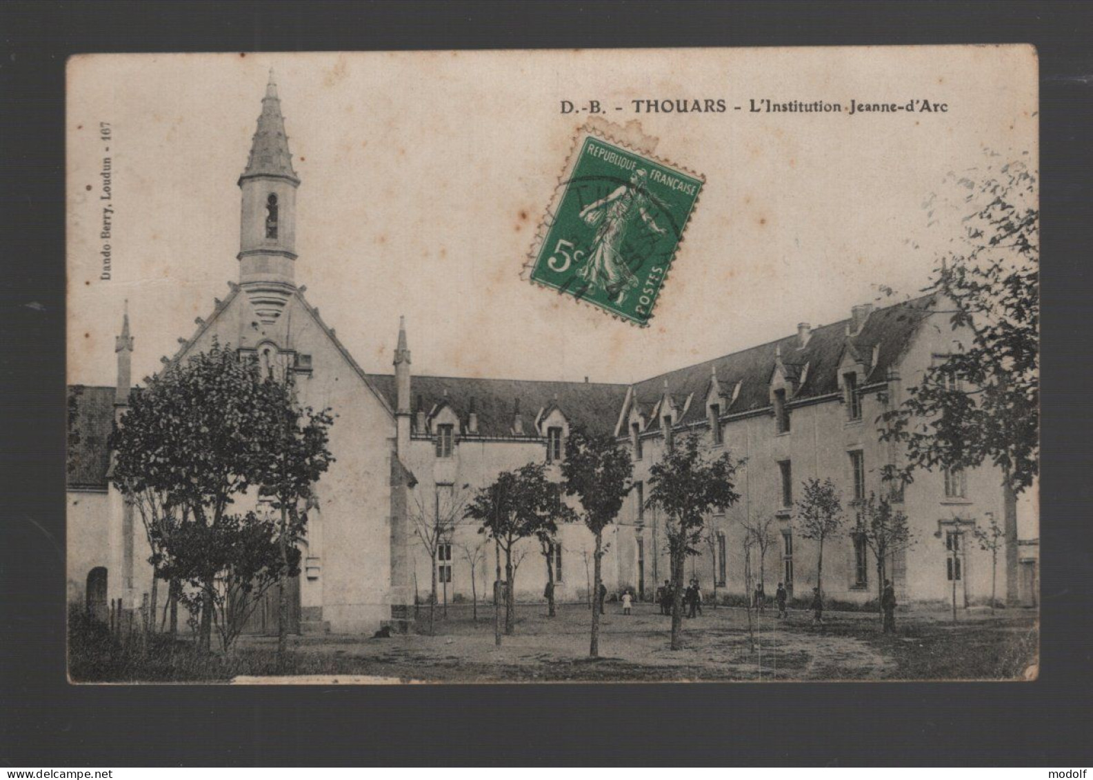 CPA - 79 - Thouars - L'Institution Jeanne-d'Arc - Circulée - Thouars