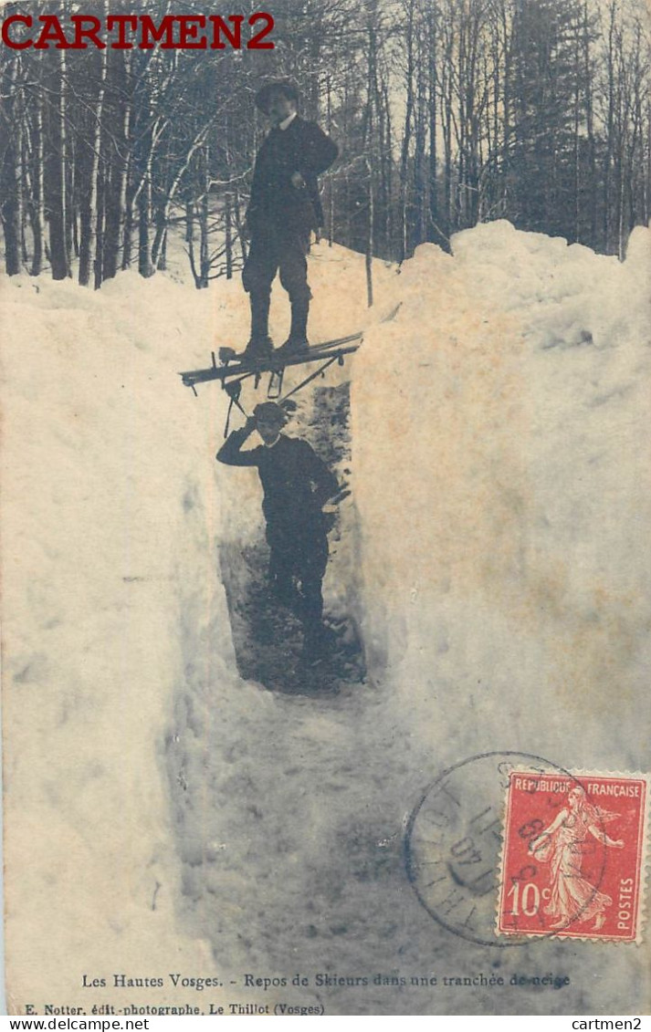 LE THILLOT REPOS DE SKIEURS DANS UNE TRANCHEE DE NEIGE LES HAUTES VOSGES - Le Thillot