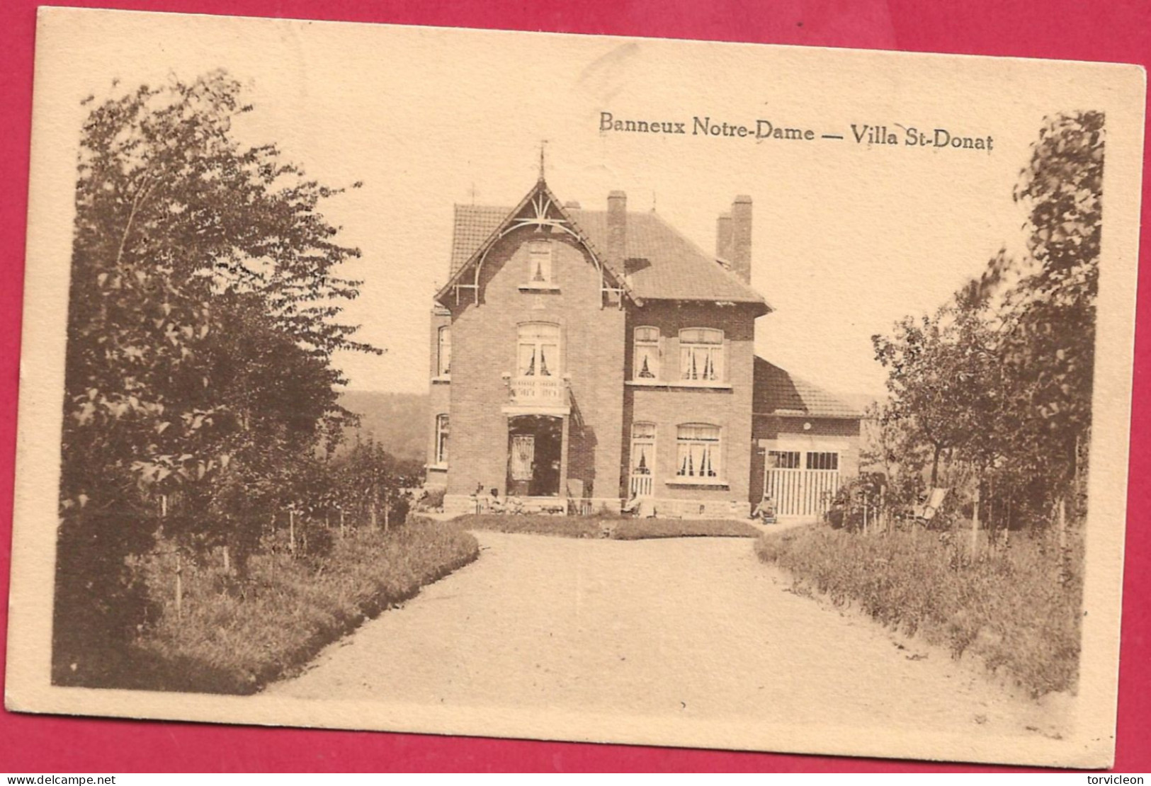 C.P. Banneux-Notre-Dame  =   Panorama  Vers La Place Et L' Eglise  Du Village Sur Le Point Culminant Du  Plateau - Sprimont