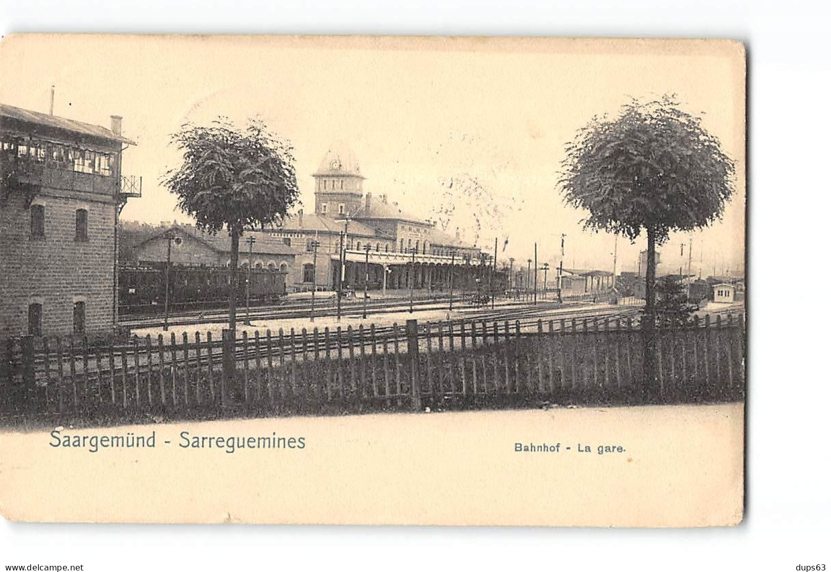 SARREGUEMINES - La Gare - état - Sarreguemines