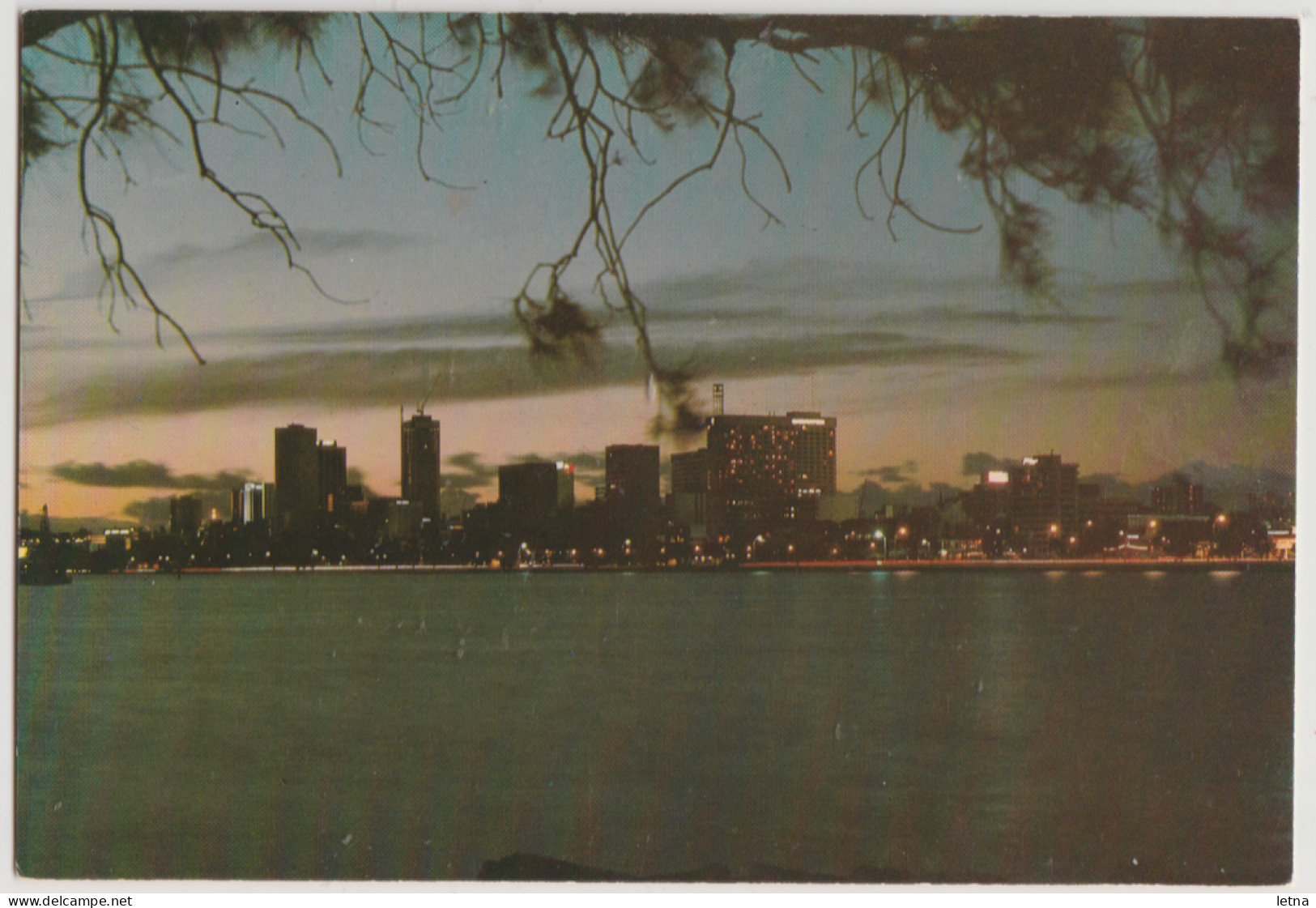 WESTERN AUSTRALIA WA City Skyline & River At Dusk PERTH Murfett P7066-2 Postcard C1970s - Perth