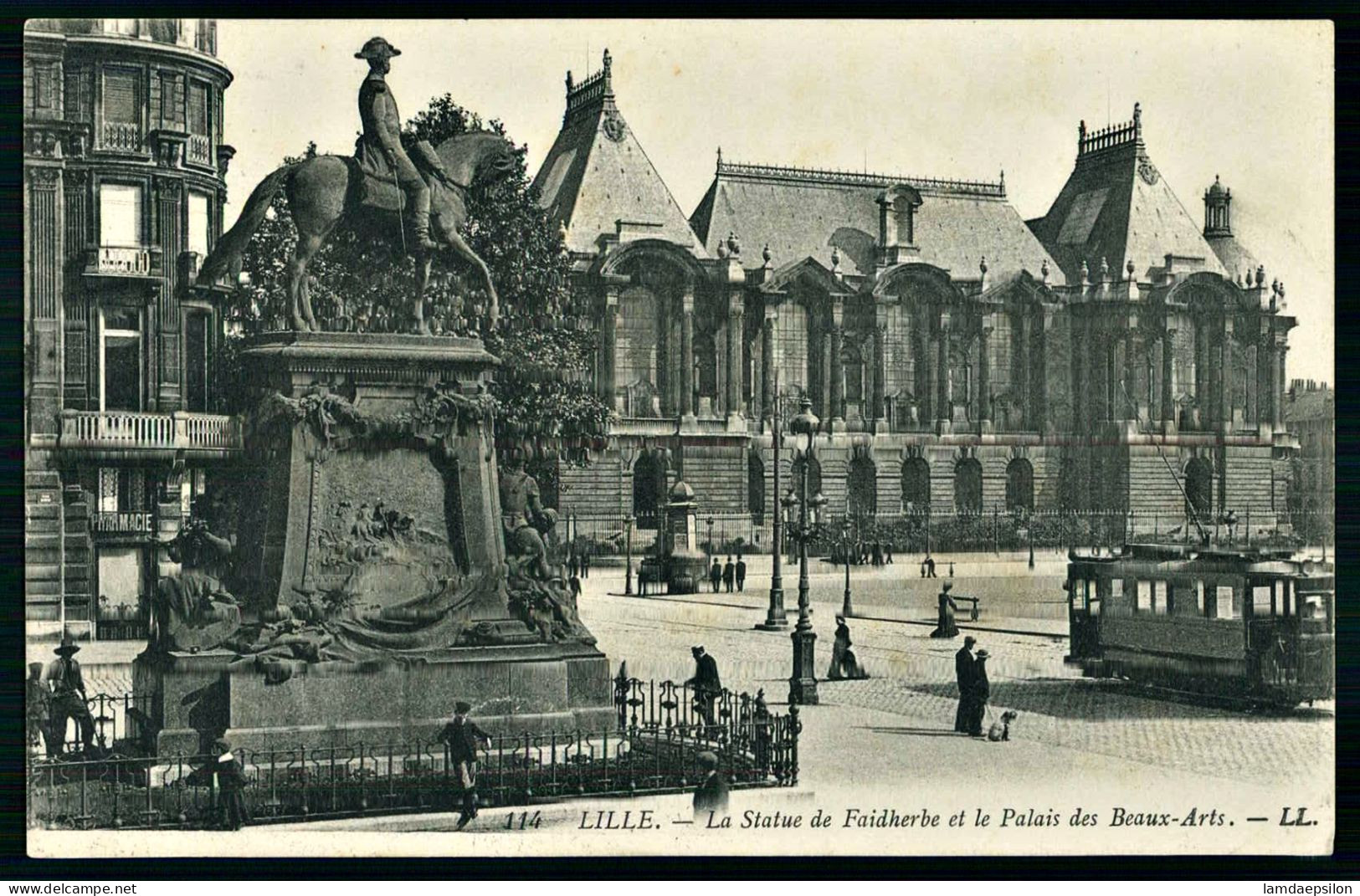 A69  FRANCE CPA LILLE - LA STATUE DE FAIDHERBE - Verzamelingen & Kavels