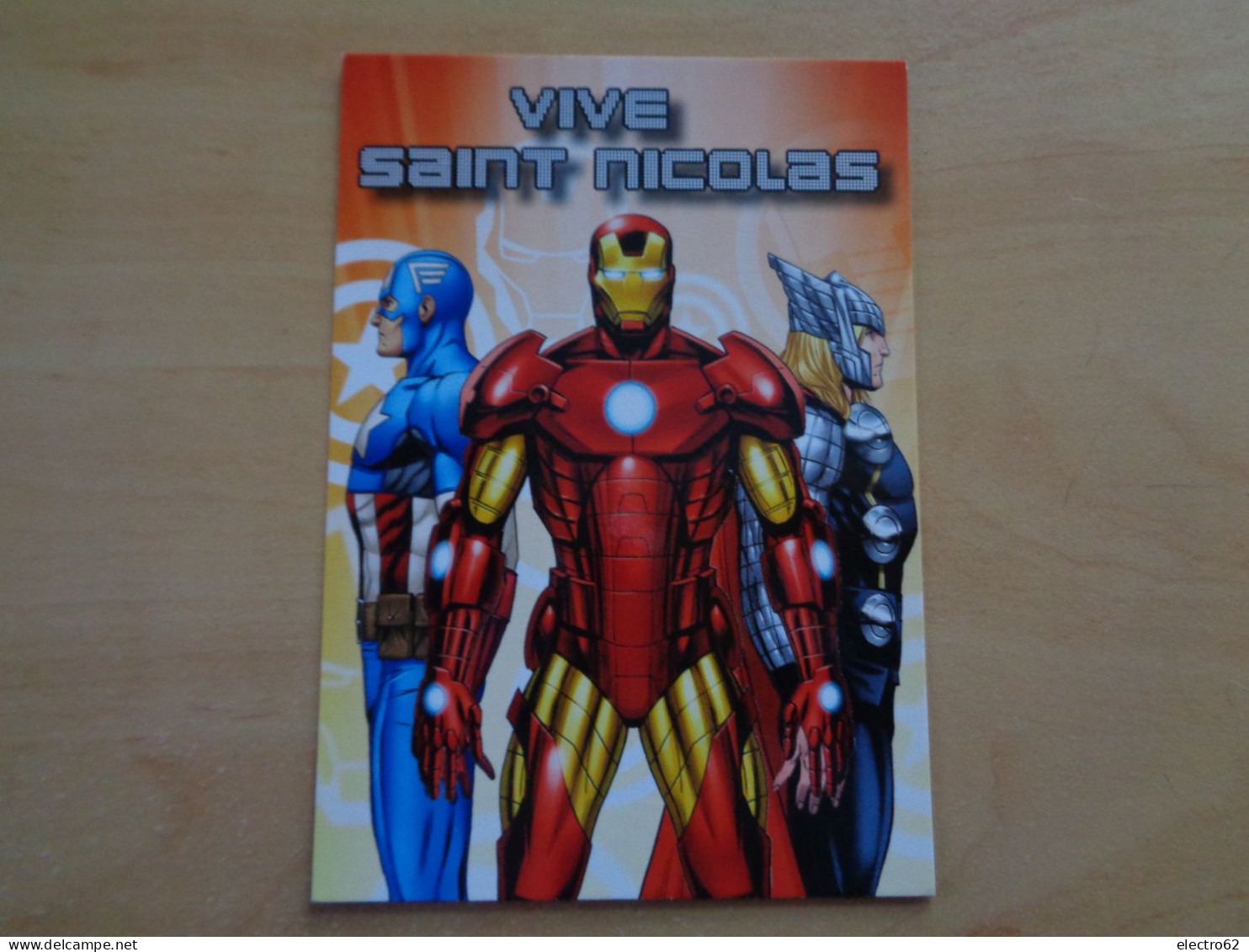 Carte Postale Saint Nicolas Marvel Avengers Iron Man Thor Captain America Comic Comico Tegneserie BD Bande Déssinée - Fumetti