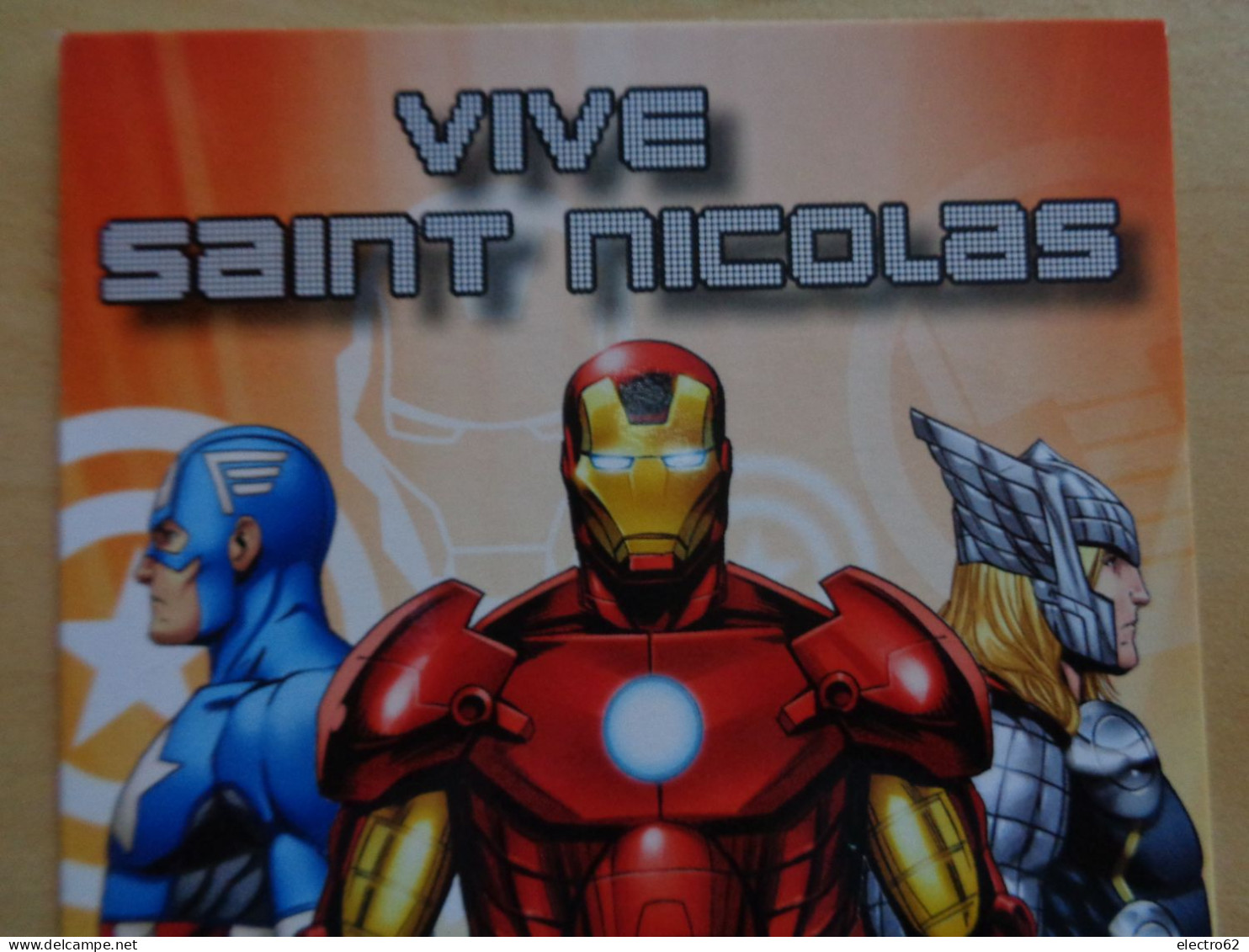 Carte Postale Saint Nicolas Marvel Avengers Iron Man Thor Captain America Comic Comico Tegneserie BD Bande Déssinée - Bandes Dessinées