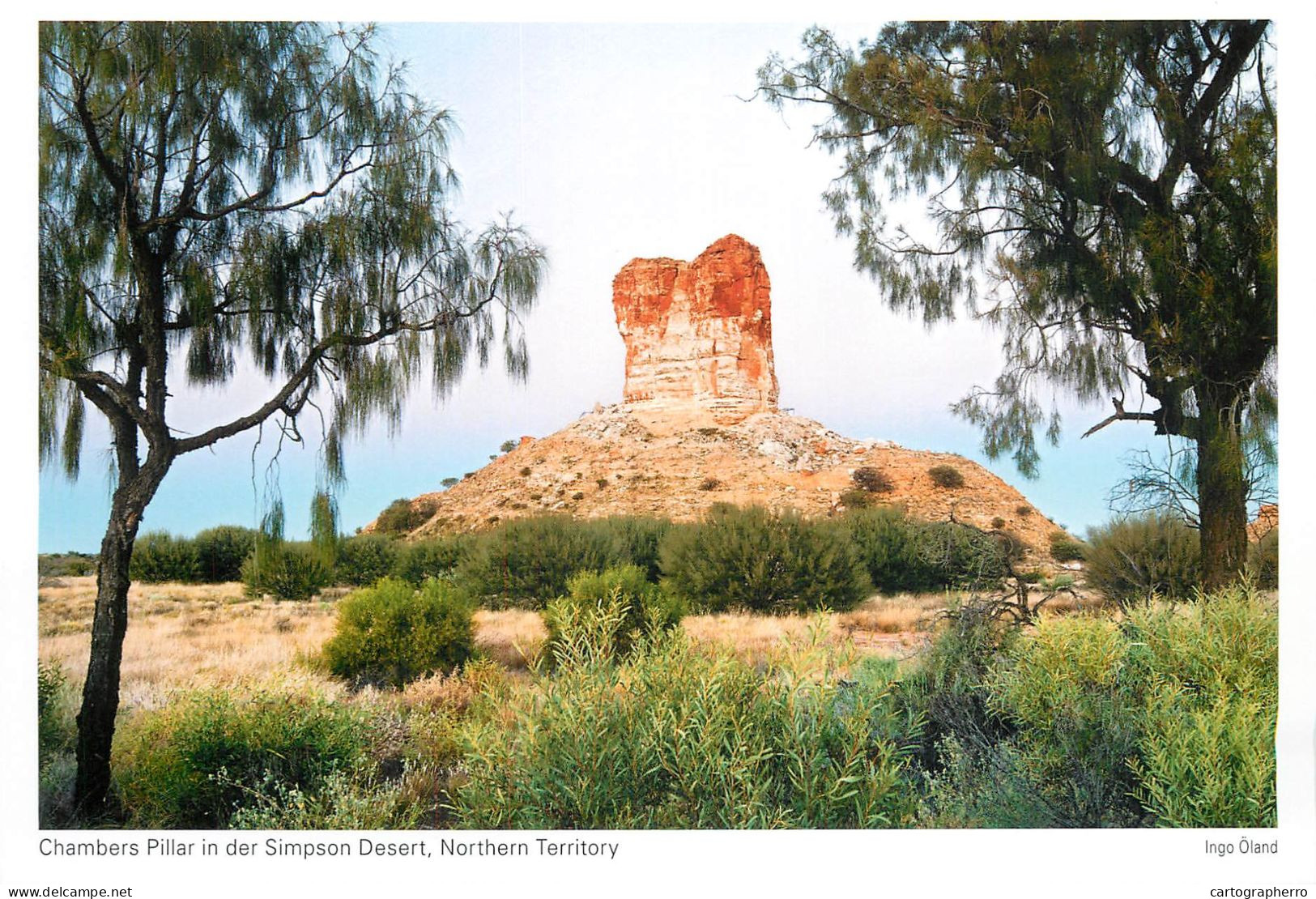 Postcard Australia Northern Territory Chambers Pillar In Der Simpson Desert - Non Classés