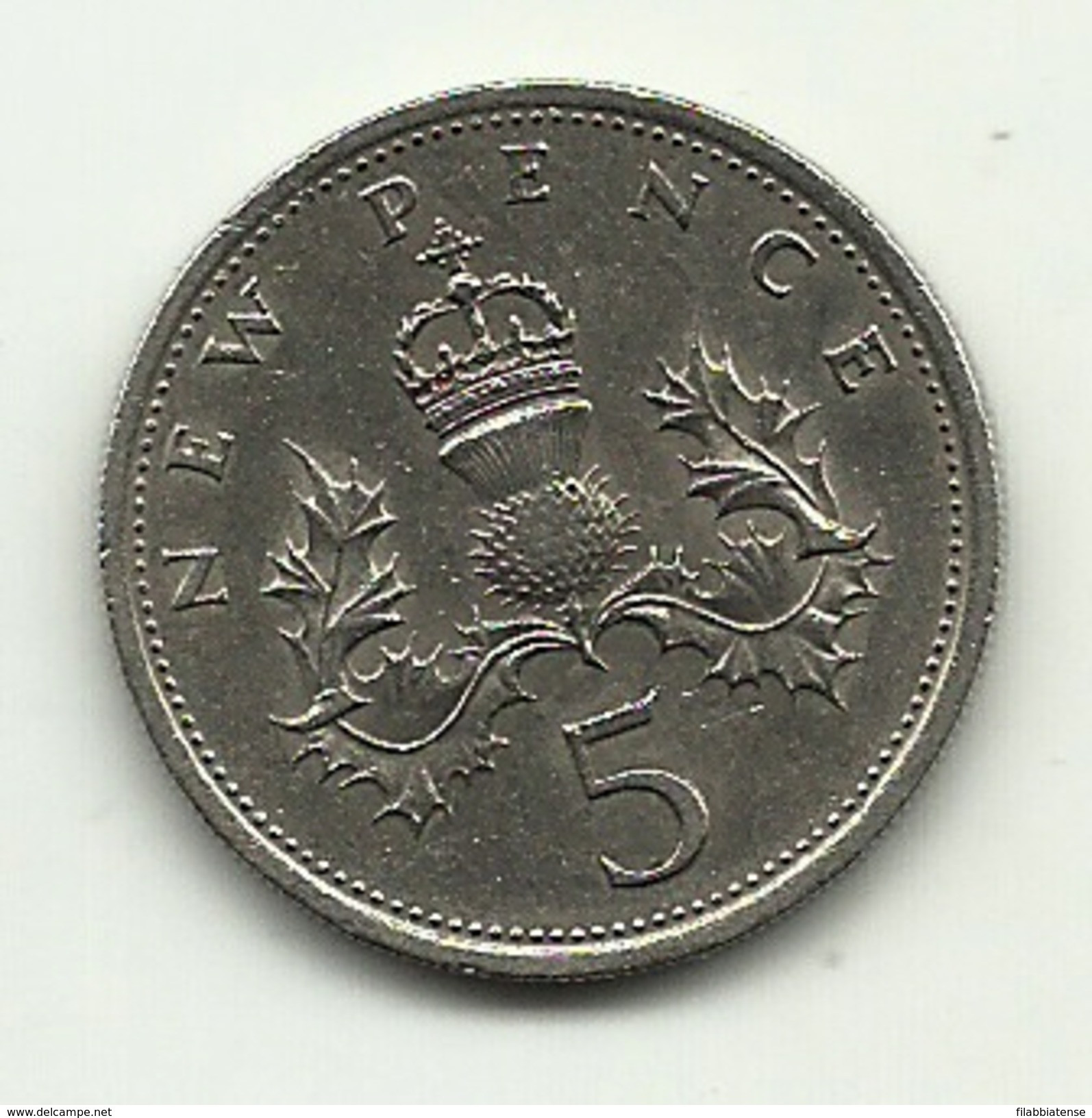 1975 - Gran Bretagna 5 New Pence     ---- - 5 Pence & 5 New Pence