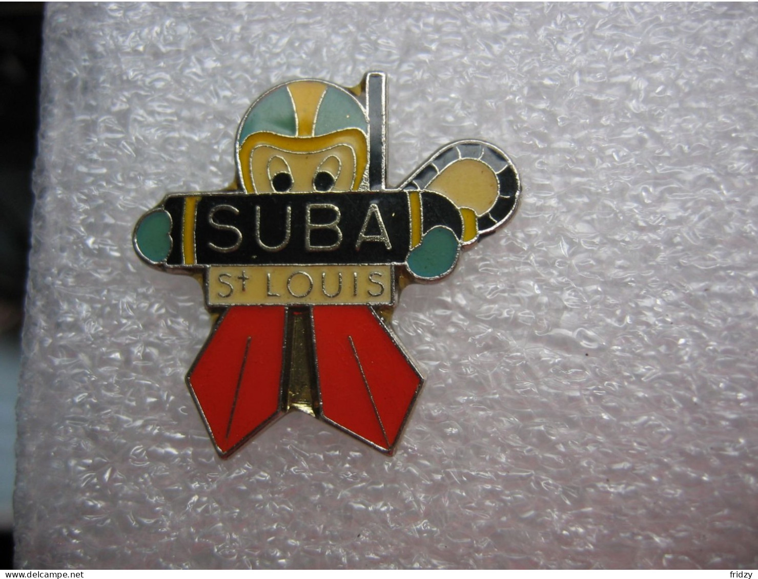 Pin's Du Club SUBA Plongée De La Ville De Saint Louis (Dépt: 68) - Immersione