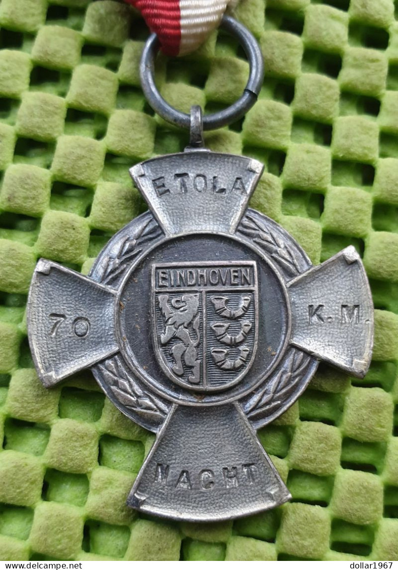 Medaille :  Etola 70 K.m. Nacht Loop Eindhoven + 2 - + 1949 -  Original Foto  !!  Medallion  Dutch - Other & Unclassified