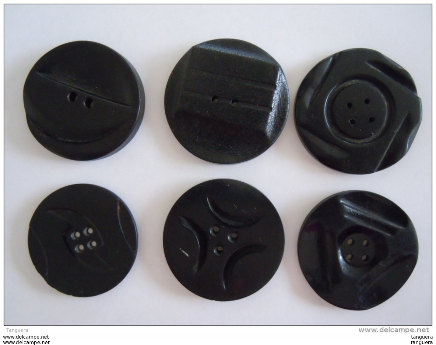 6 Verschillende Knopen 6 Boutons Differents Bakeliet Bakelite Zwart Noir Diam  3,5 Cm - Boutons