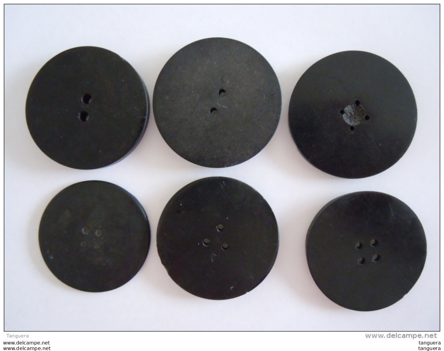 6 Verschillende Knopen 6 Boutons Differents Bakeliet Bakelite Zwart Noir Diam  3,5 Cm - Boutons