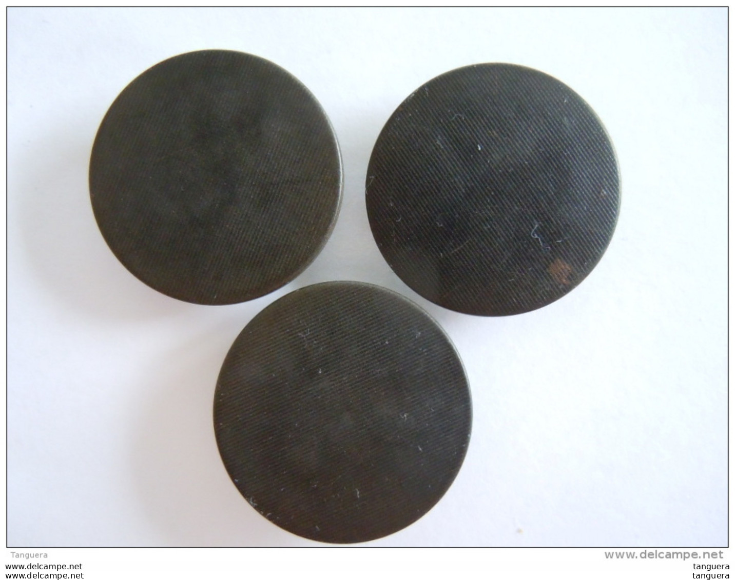 3 Knopen 3 Boutons Diam 2,5 Cm  Bakeliet Bakelite Zwart Noir - Boutons