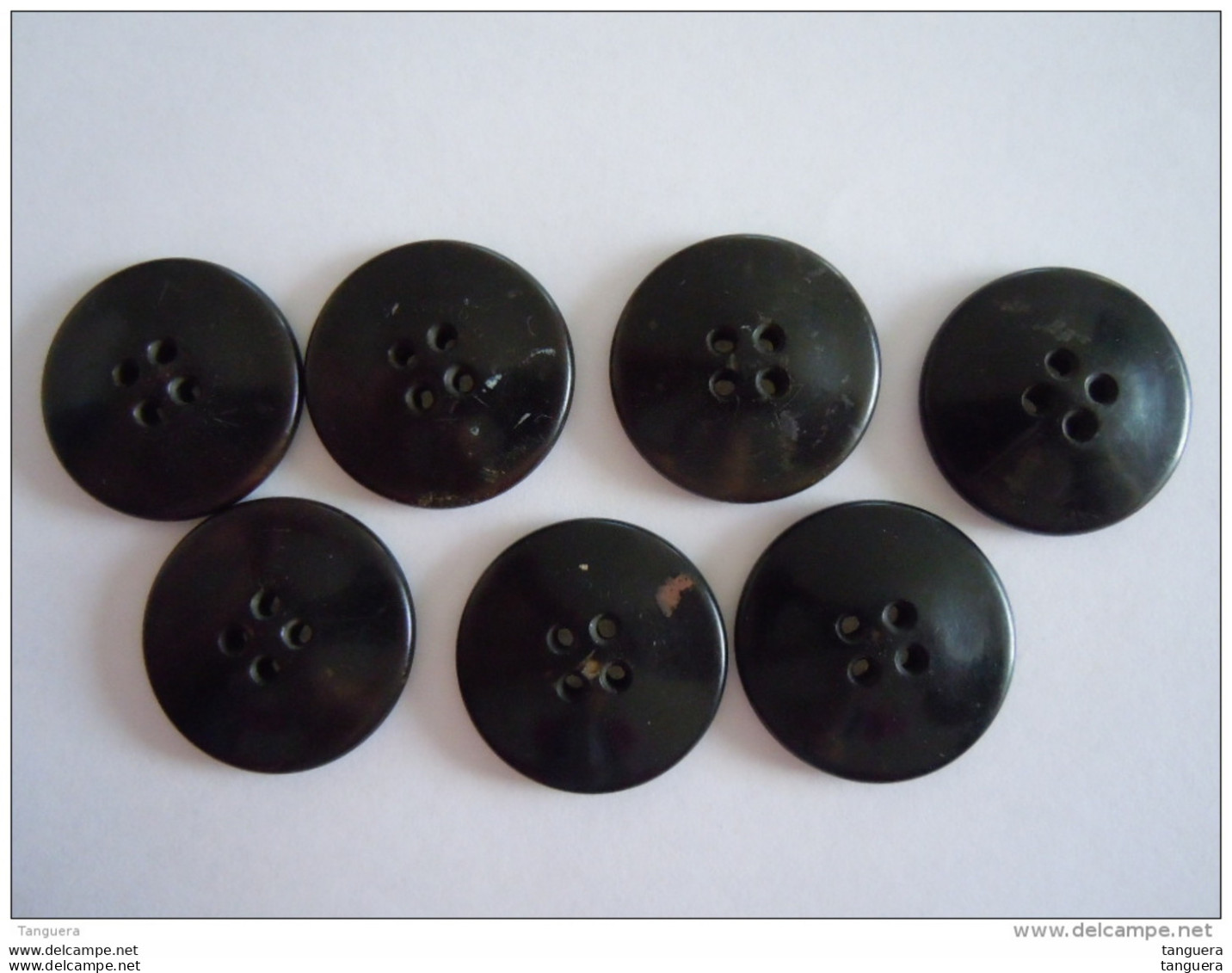 7 Knopen 7 Boutons Caseine Marron Bruin 2,70 Cm - Boutons