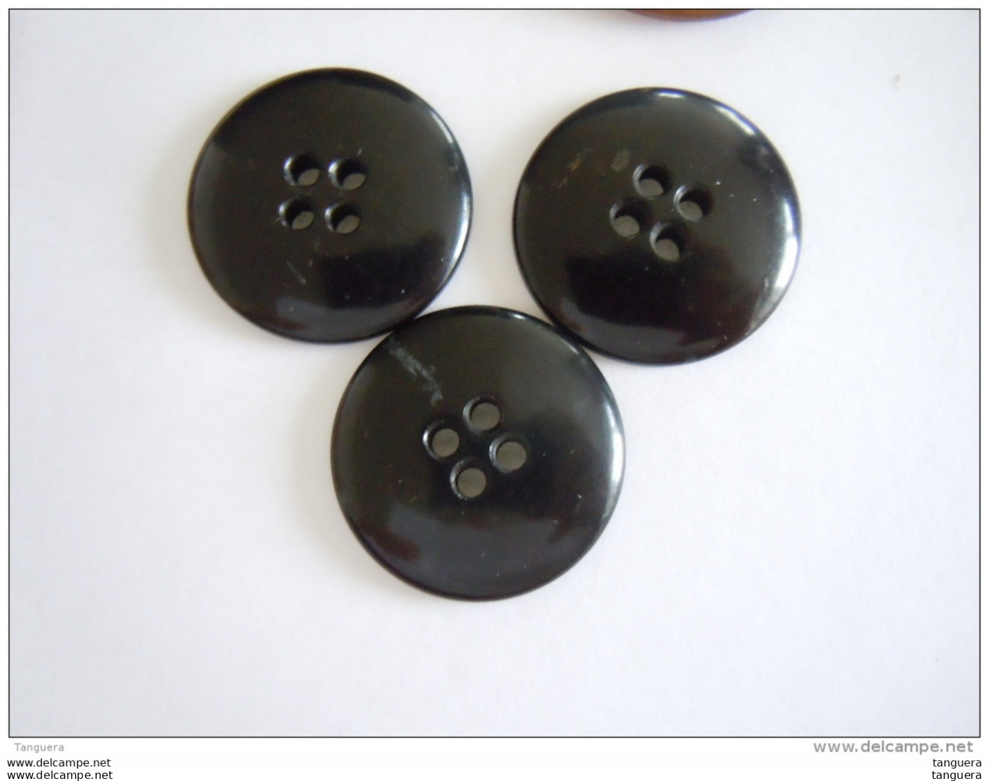 3 Vintage Knopen Zwart Bakeliet Bakelite 3 Boutons Noir  2,8  Cm - Knöpfe