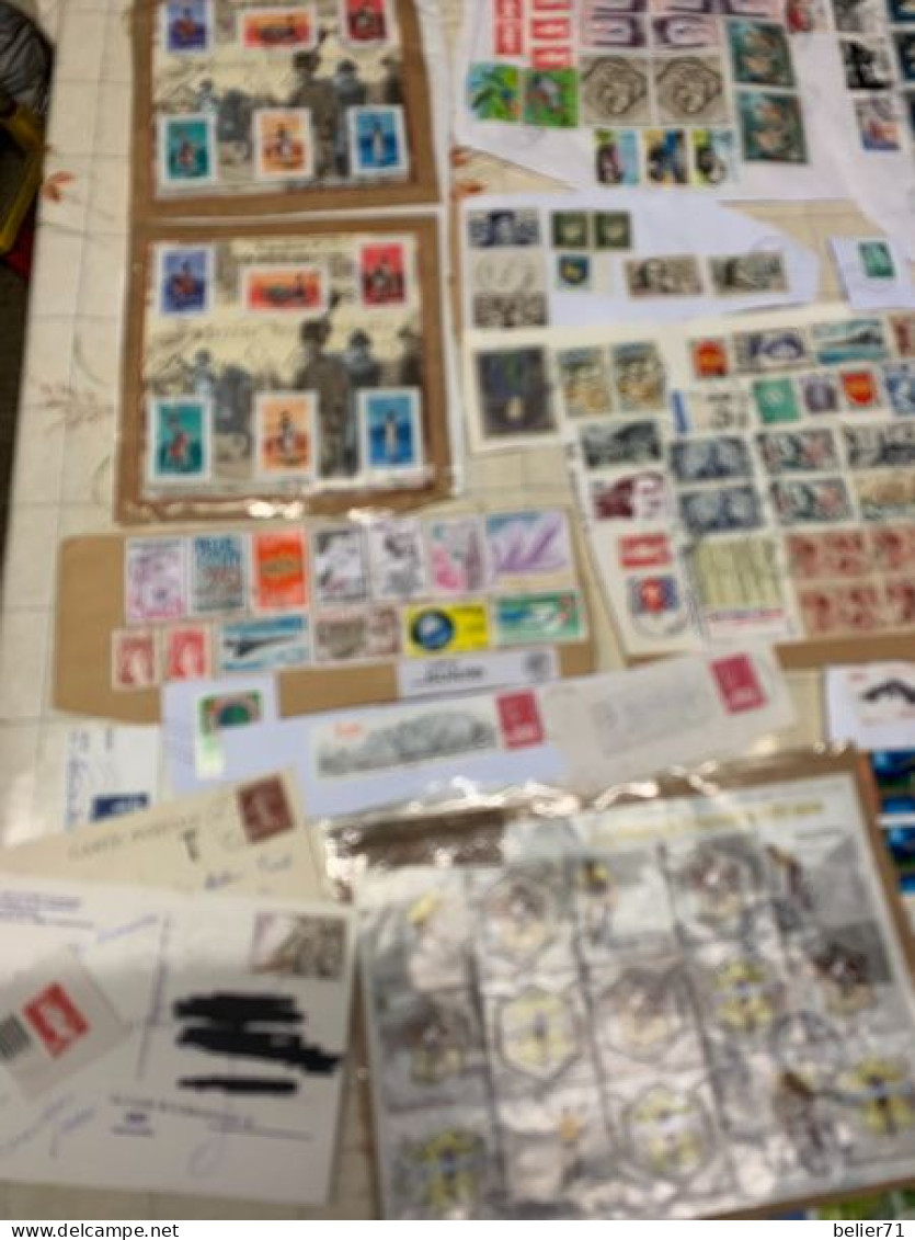 Vrac De Timbres De France, Toutes Périodes Décollés Ou Sur Fragments - Vrac (min 1000 Timbres)