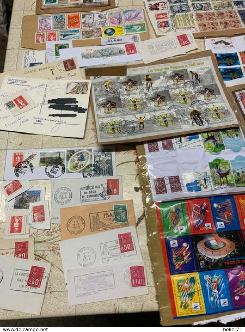 Vrac De Timbres De France, Toutes Périodes Décollés Ou Sur Fragments - Kilowaar (min. 1000 Zegels)