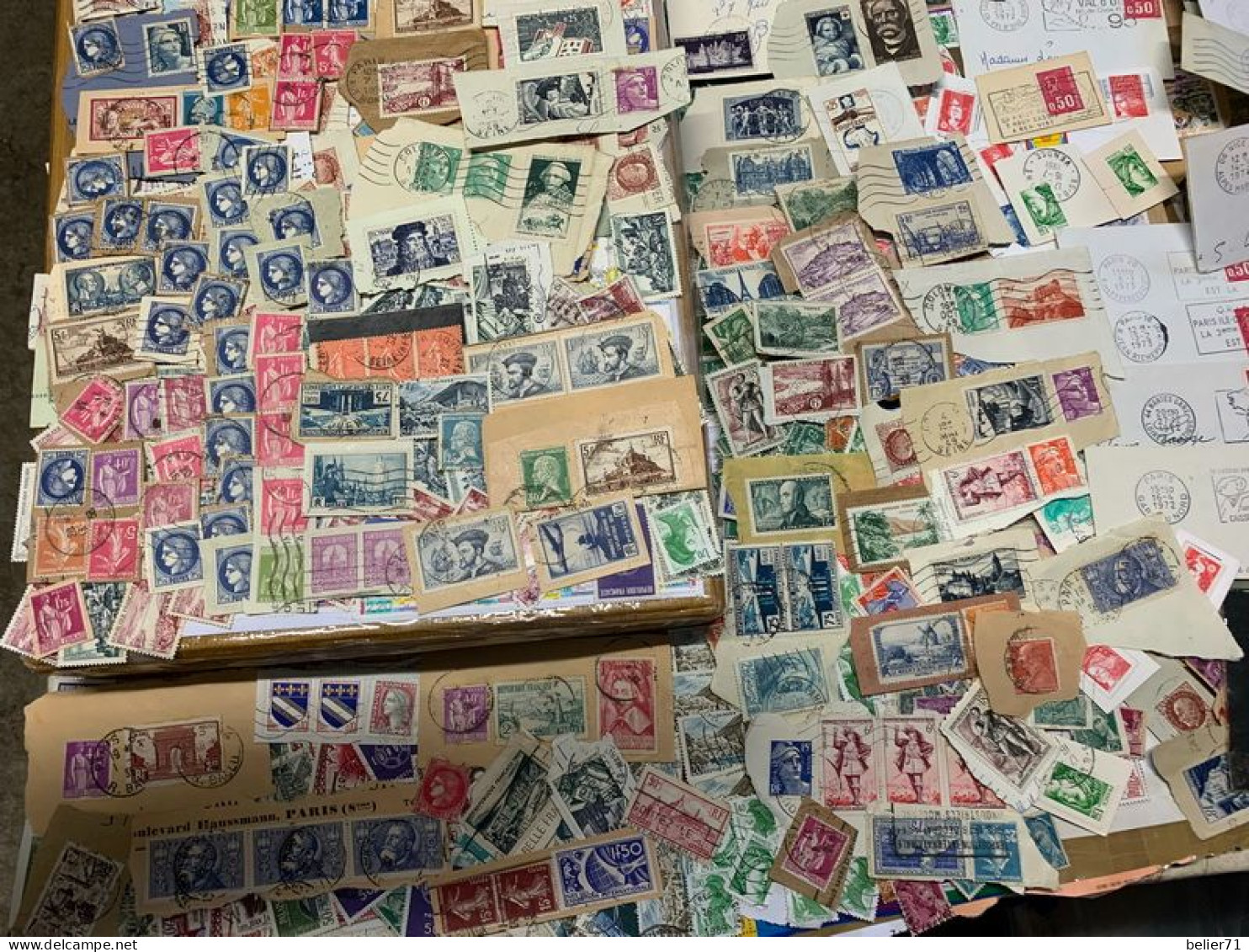 Vrac de timbres de France, toutes périodes décollés ou sur fragments