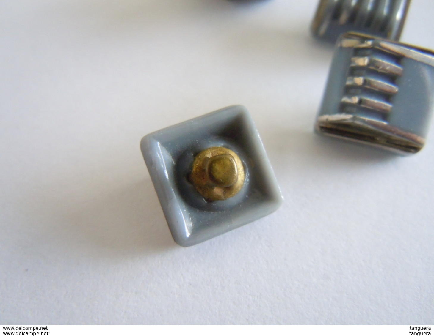 Vintage Knopen Glas Metaal Onderaan Verre Metal En Dessous Boutons 4 Gris-argent Grijs-zilver 1 X 1 Cm - Knöpfe