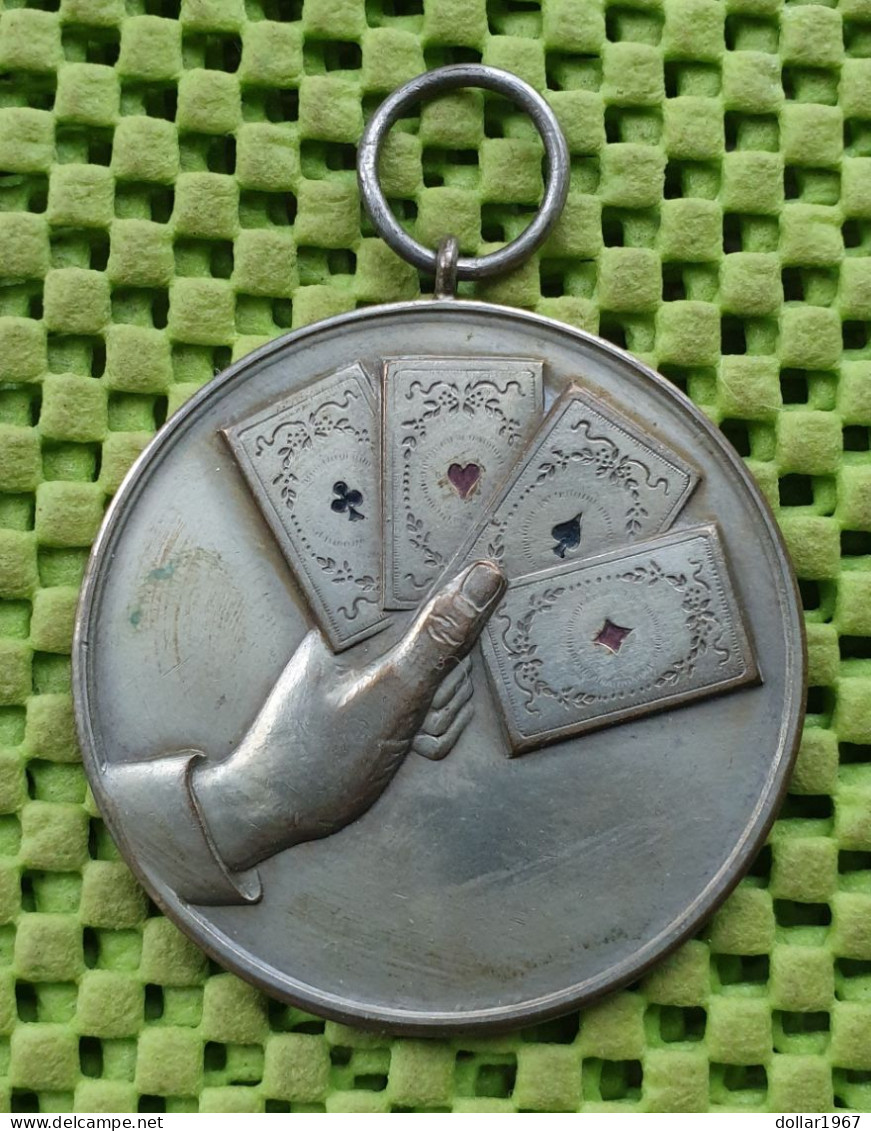Medaille :   Kaartclub D.K.G.S 8-25-nov 1946 - L Et L  -  Original Foto  !!  Medallion  Dutch - Other & Unclassified
