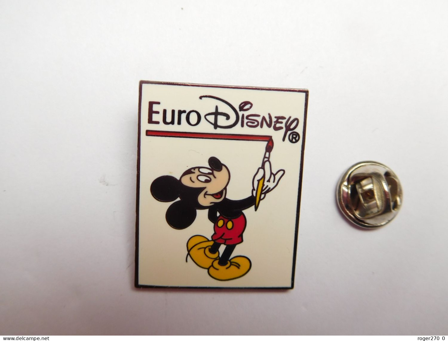 Superbe Pin's En EGF , Disney  , Euro Disney , Signé Disney - Disney