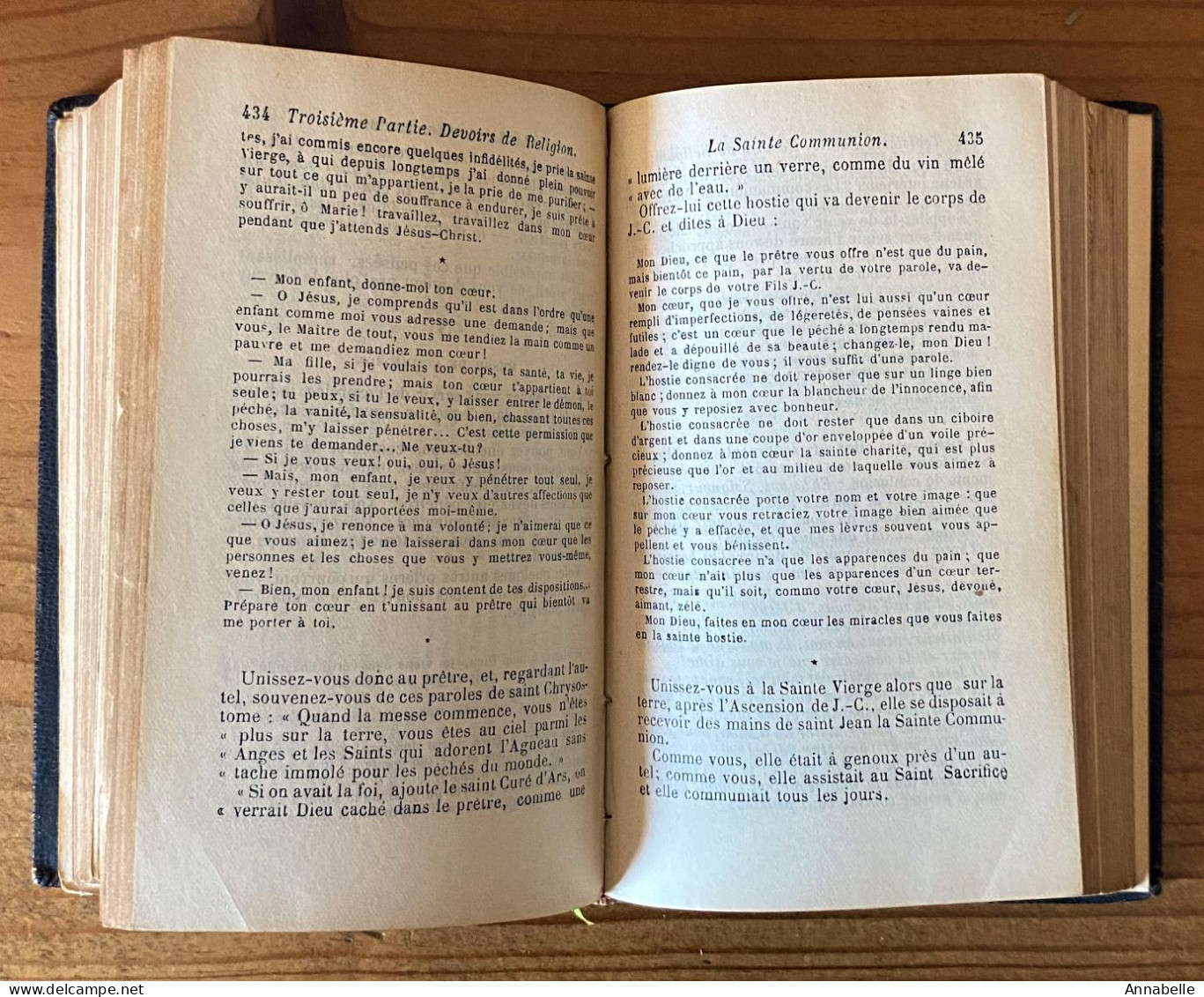 Le Livre De Piété De La Jeune Fille Au Pensionnat Et Dans Sa Famille (vers 1880) - Religion