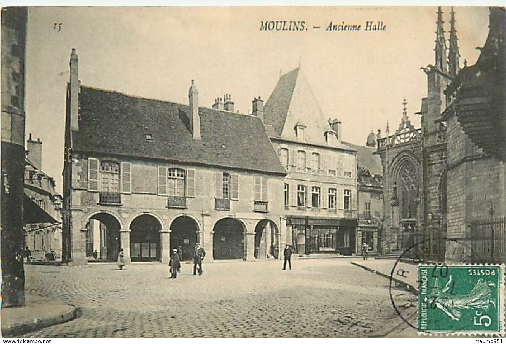 61 MOULINS - Ancienne Halle - Moulins La Marche